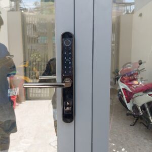khóa vân tay cửa nhôm Chính Hãng